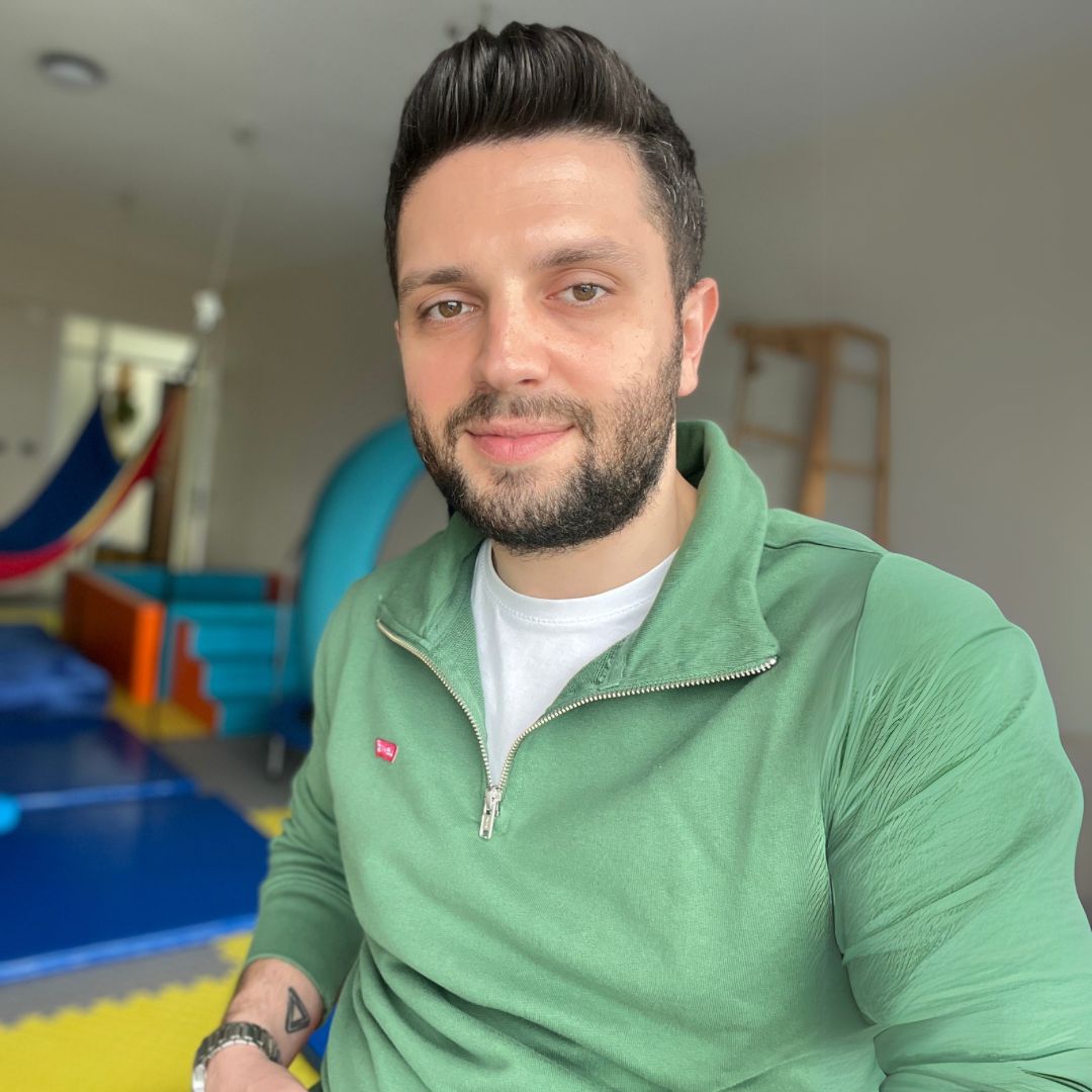 Murat Yaşar Uzunali
