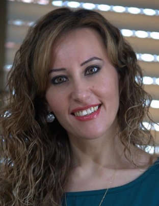 ZEYNEP ŞAFAK UÇAR